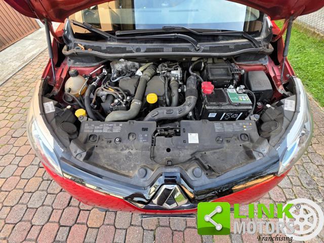 RENAULT Captur R-Link Automatica Dci 90CV E6