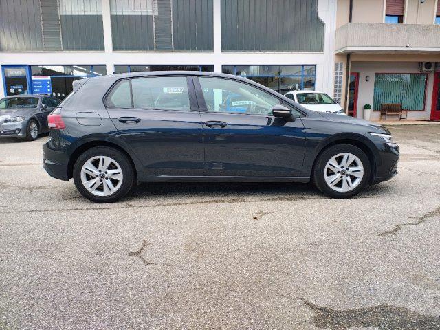 VOLKSWAGEN Golf 1.5 TGI DSG Life