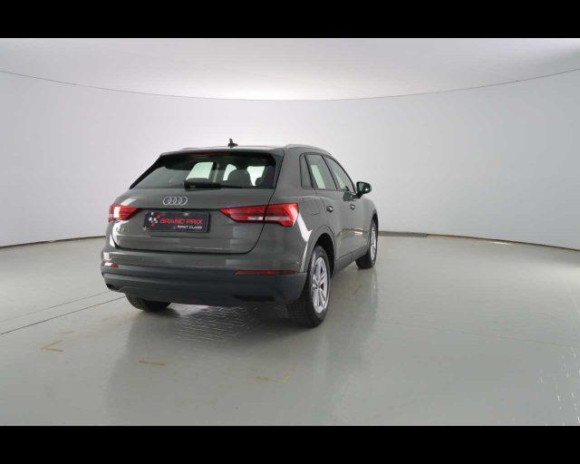 AUDI Q3 35 TFSI S tronic Business