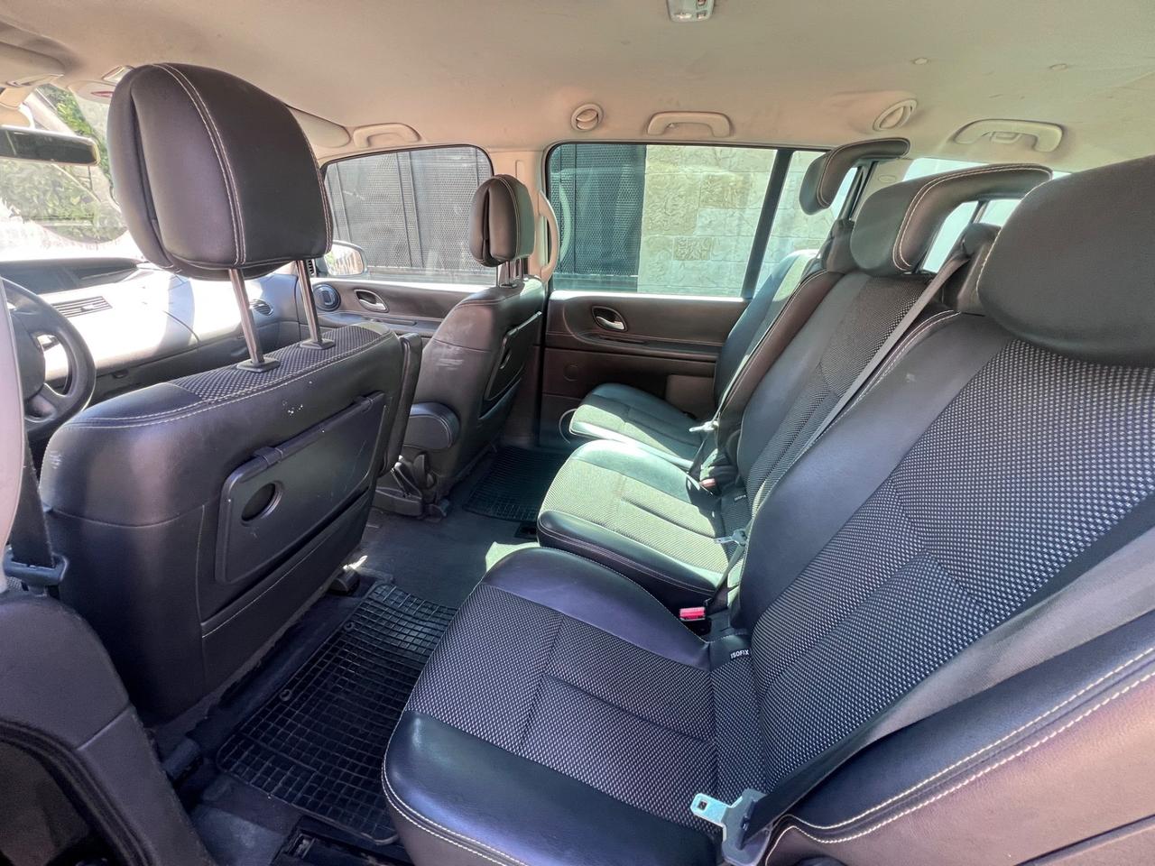 Renault Espace Grand 2.0 dCi 175CV con Gangio traino