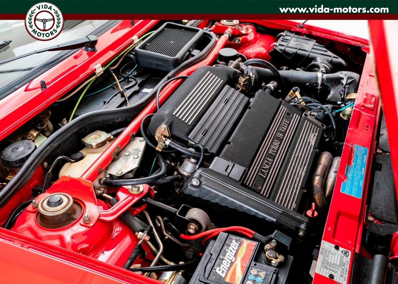 Lancia Delta HF INTEGRALE 16 V * ROSSO MONZA * 76.