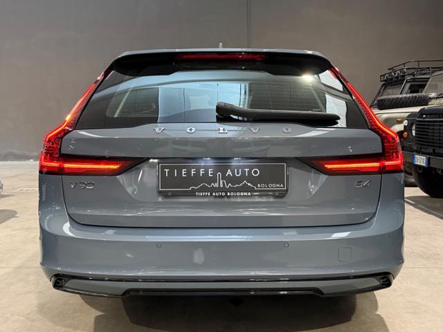 VOLVO V90 B4 (d) automatico Plus Dark