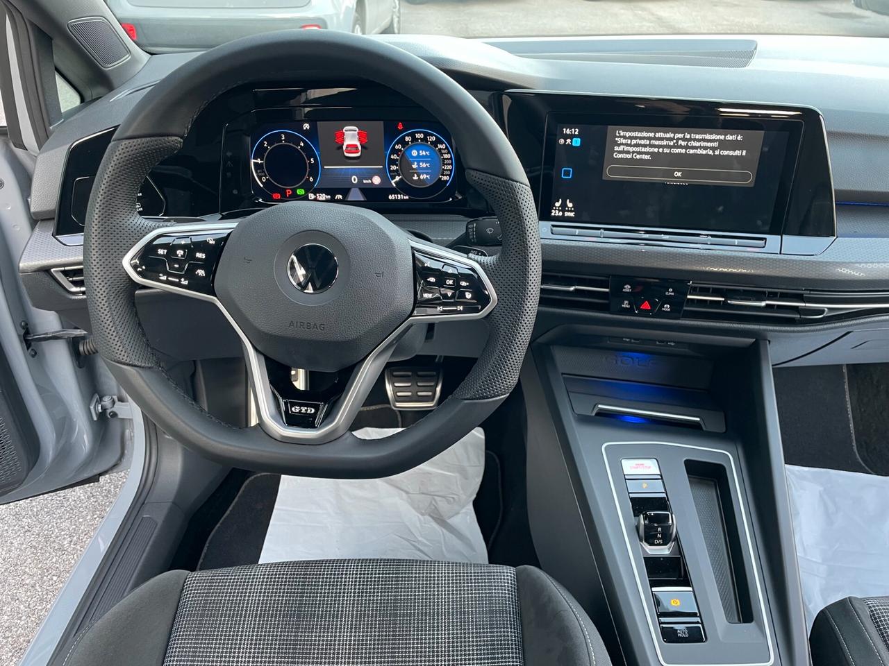 Volkswagen Golf GTD 2.0 TDI 200 CV DSG