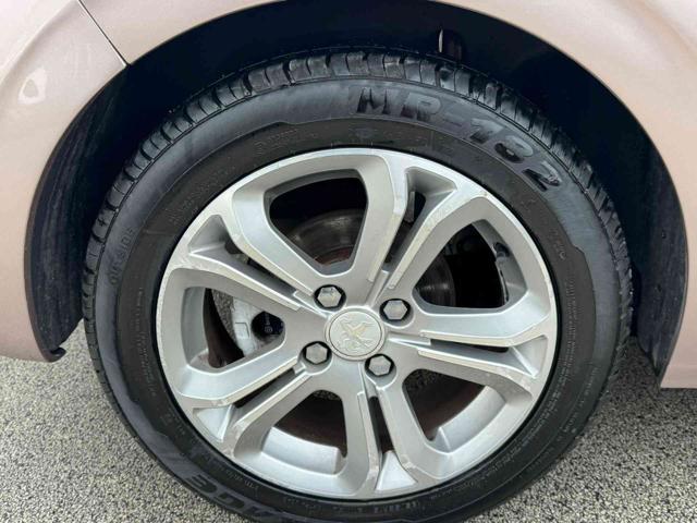 PEUGEOT 208 1.4 95CV Allure