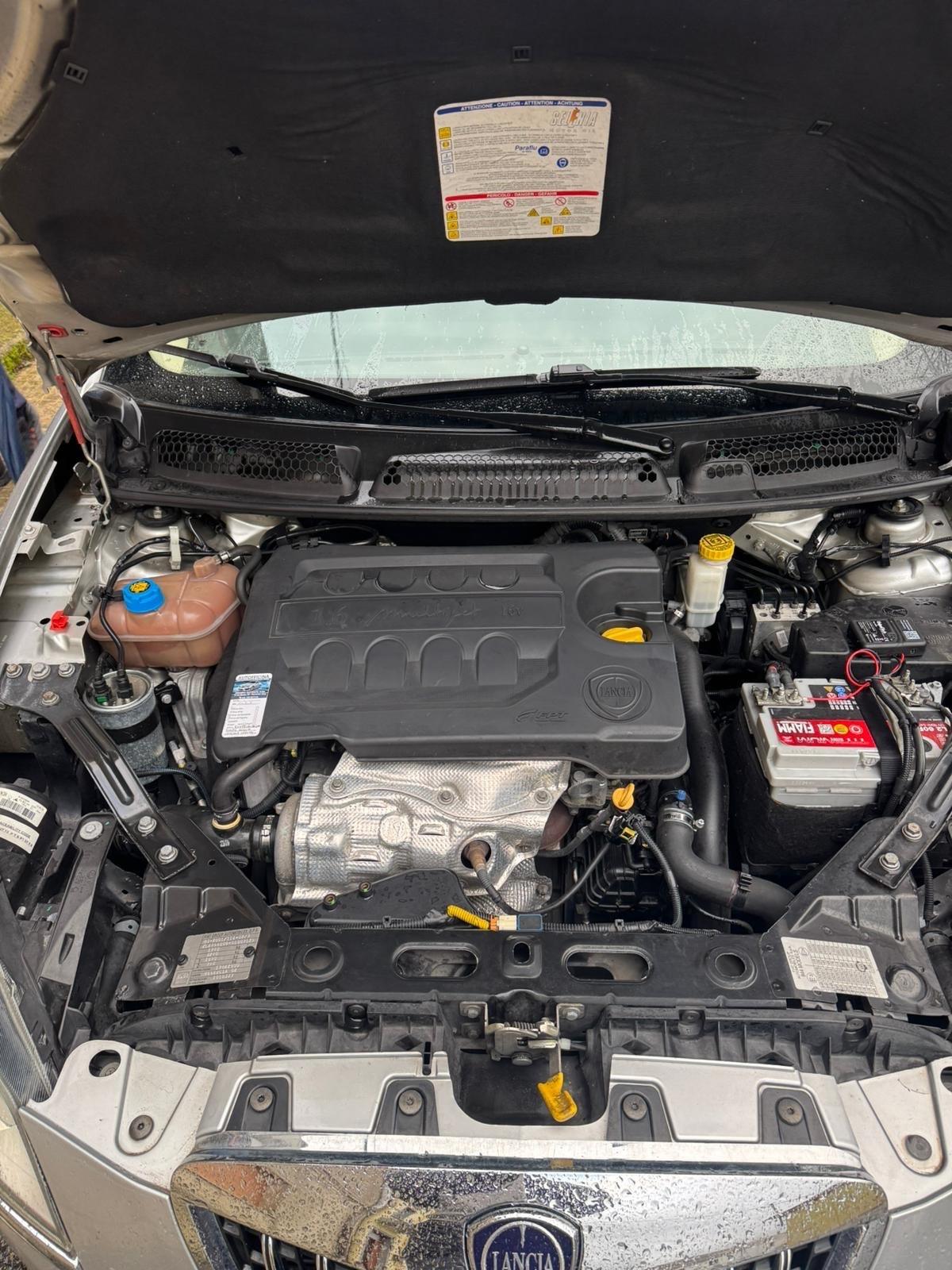 Lancia Delta 1.6 MJT DPF Platino
