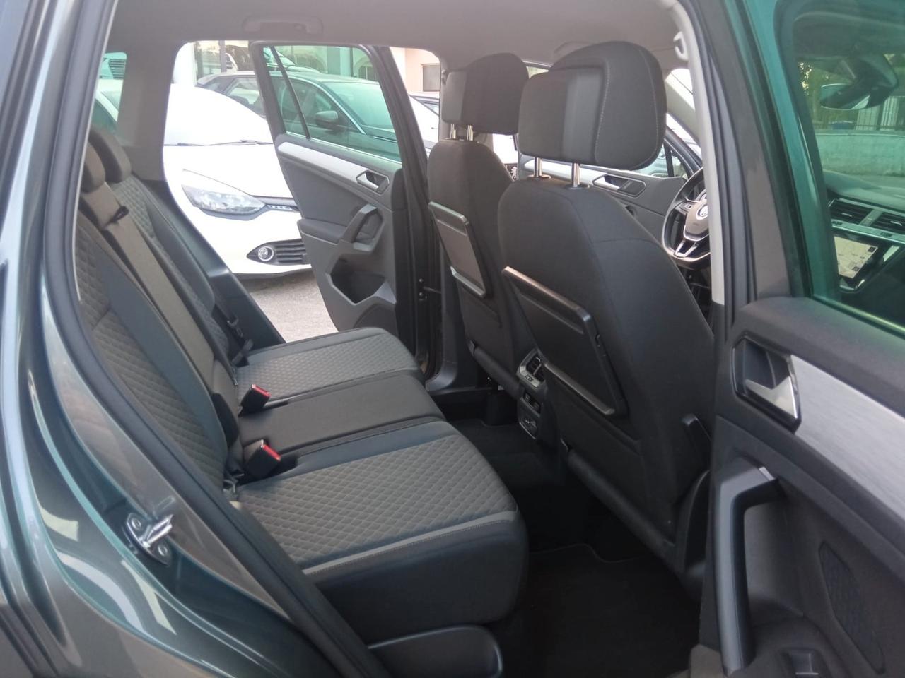 Volkswagen Tiguan 2.0 TDI Business DSG NAVI