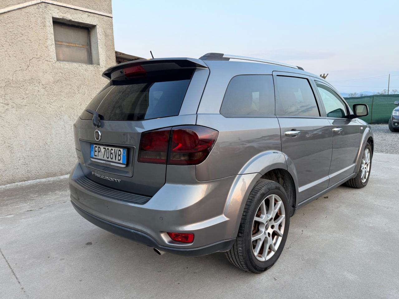 Fiat Freemont 2.0 Multijet Lounge 4WD automatica – 7 posti – full optional