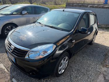 Dacia Sandero 1.4 8V Laureate Gpl