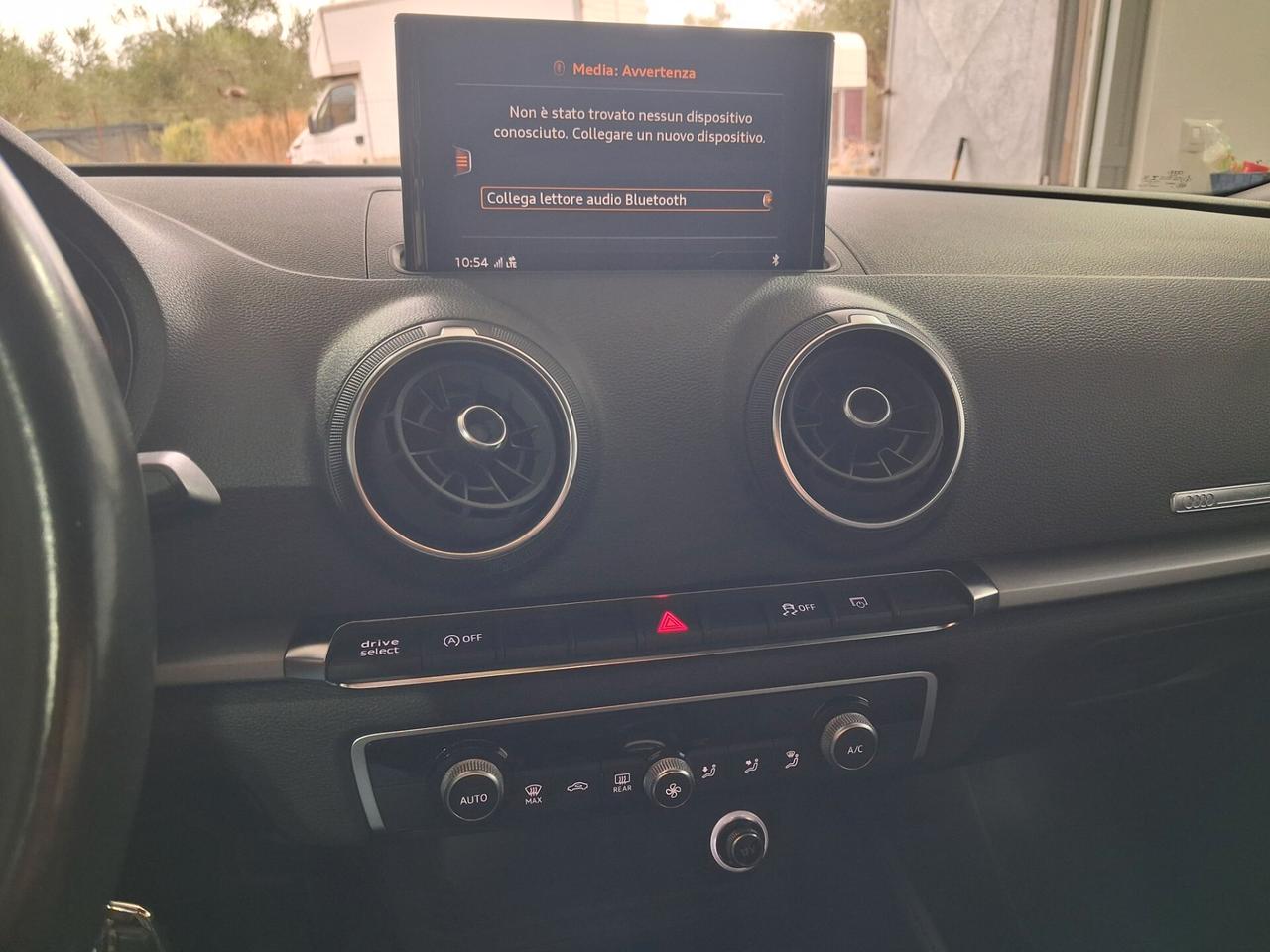 Audi A3 SPB 30 TDI S tronic s line iva deducibile