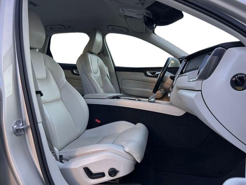 Volvo XC60 B5 235+14 CV AWD Mild-Hybrid Diesel Automatico Inscription