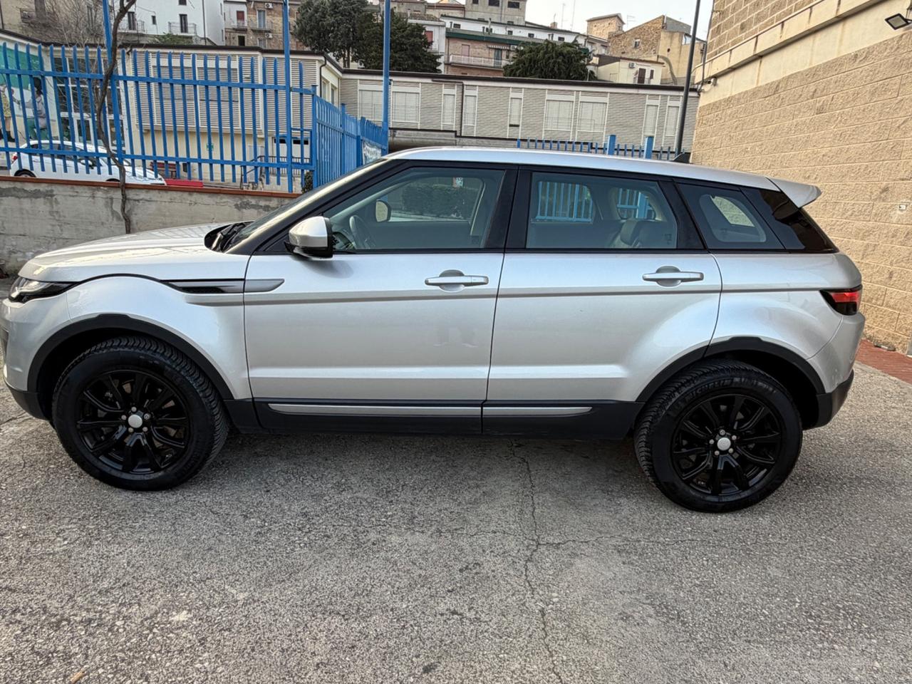 Land Rover Range Evoque 2.0 TD4 150 CV 5p. SE Dynamic