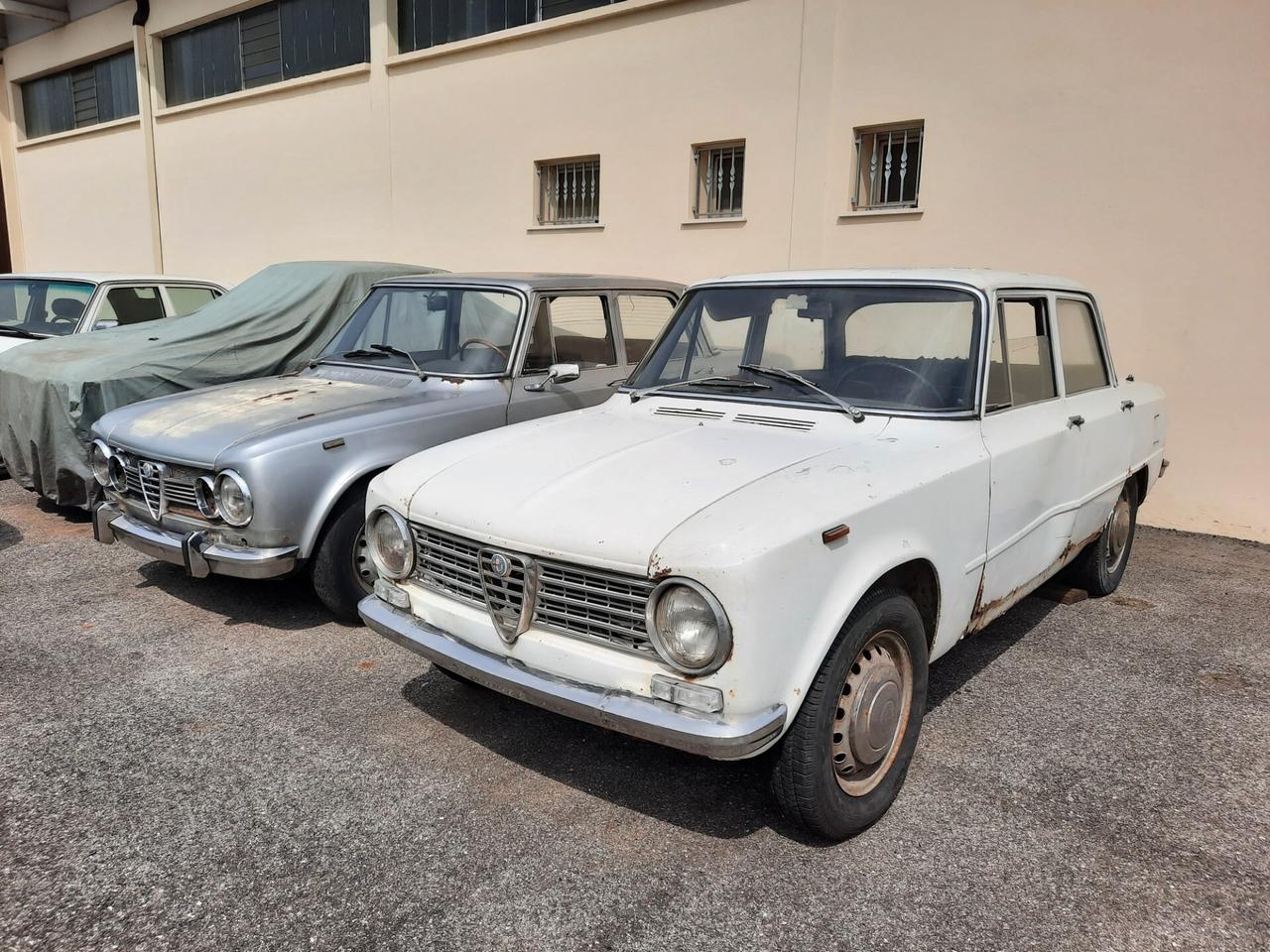 Alfa Romeo Giulia 1300 Berlina del 1966