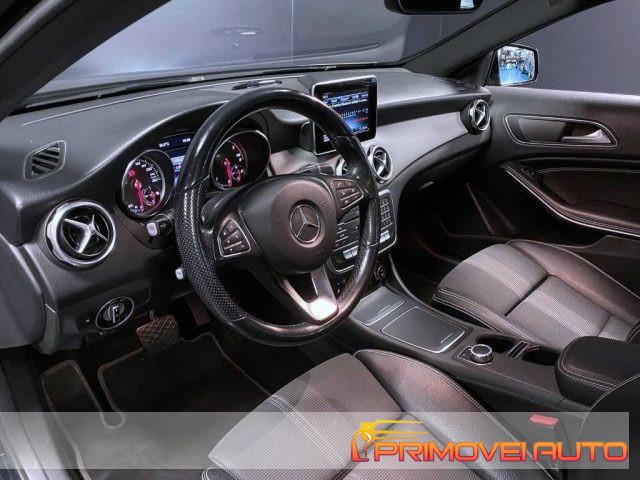 MERCEDES-BENZ GLA 200 d Automatic Sport