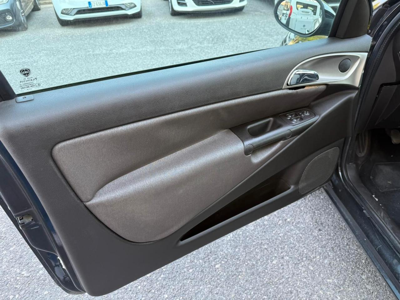 Lancia Ypsilon 1.2 Argento