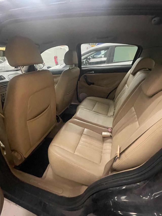 ALFA ROMEO 147 1.9 JTD (120) 5 porte Progression