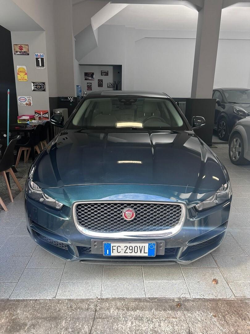 Jaguar XE full optional