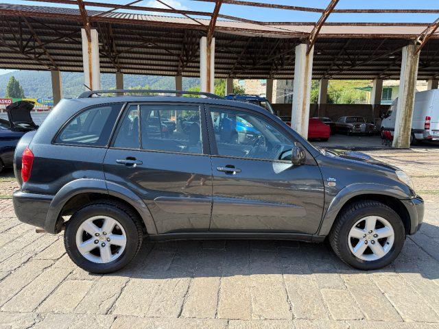 TOYOTA RAV 4 MY23 RAV4 2.0 Tdi D-4D cat 5 porte Sol