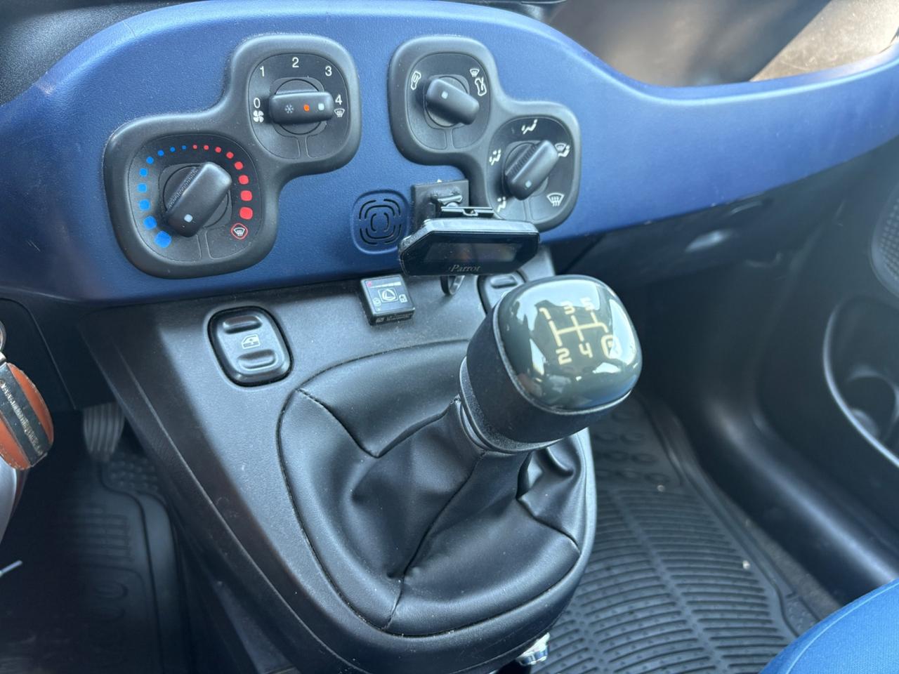 Fiat Panda 1.2 BENZ/GPL*LOUNGE*2014”PERFETTA”