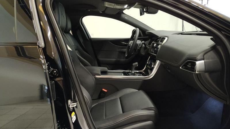 Jaguar XE 2.0 D 204 CV AWD aut. S IVA ESPOSTA