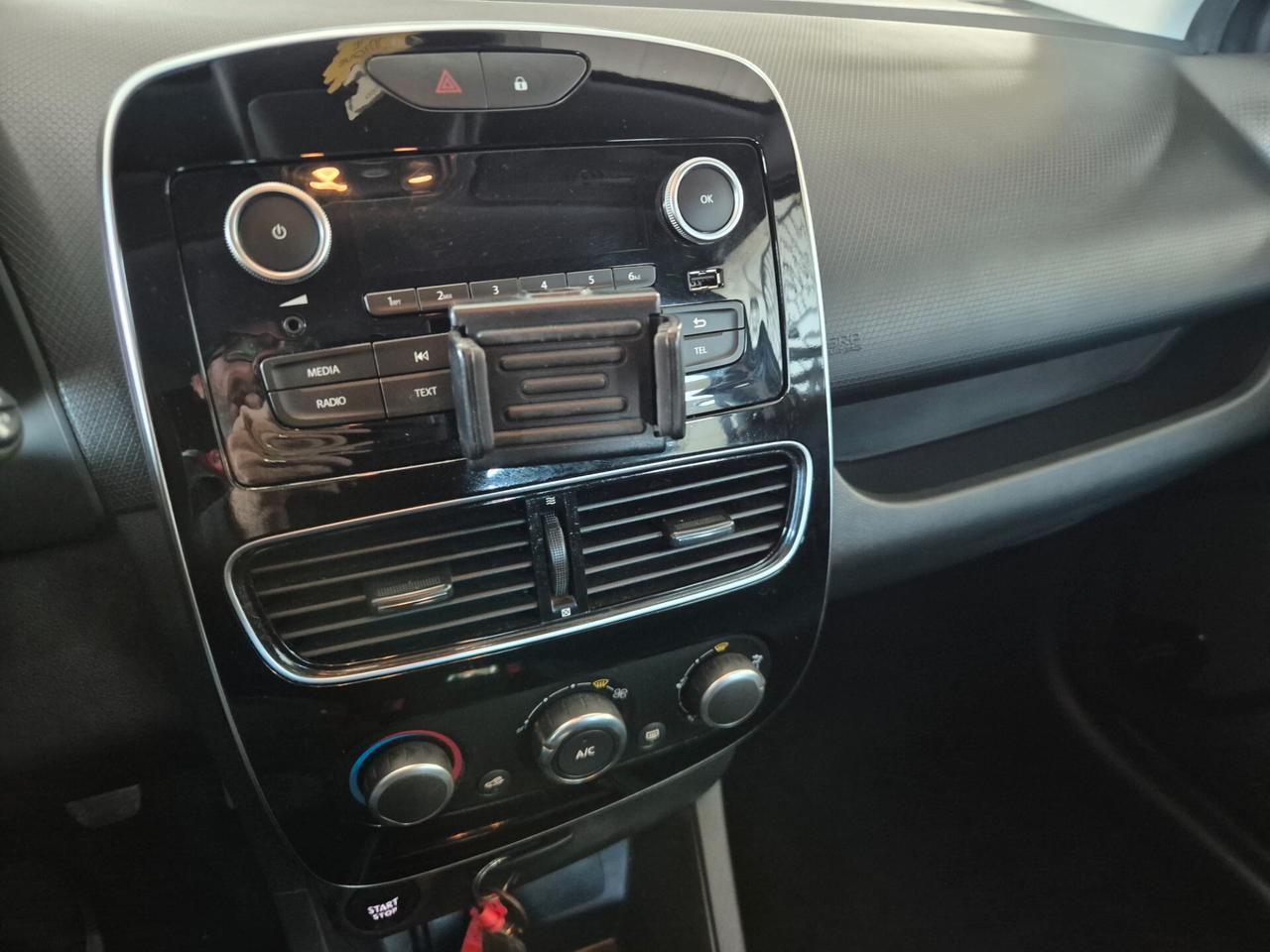 Renault Clio TCe 12V 75 CV 5 porte LIFE