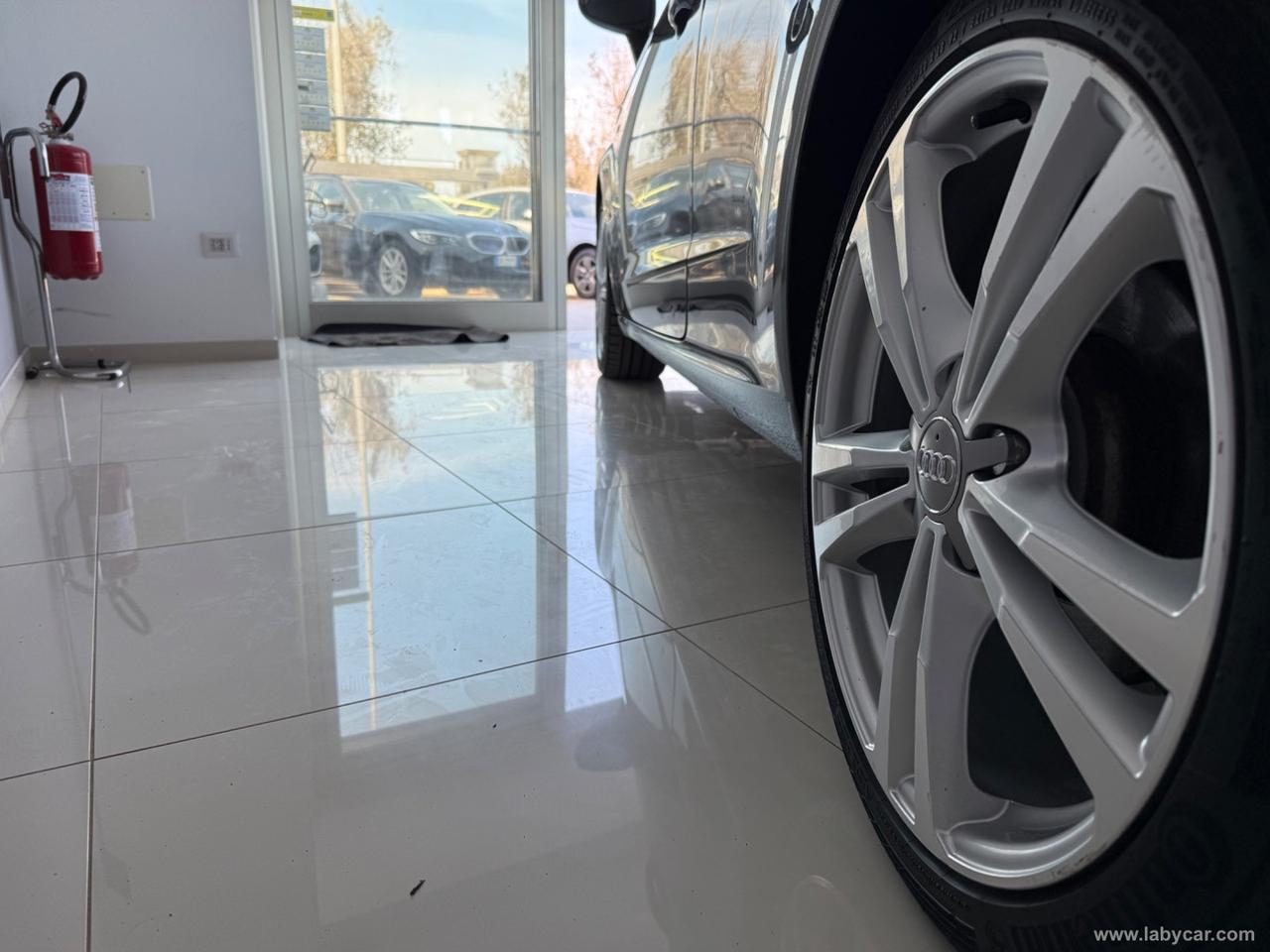 AUDI A3 2.0 TDI S tronic Sport S-LINE