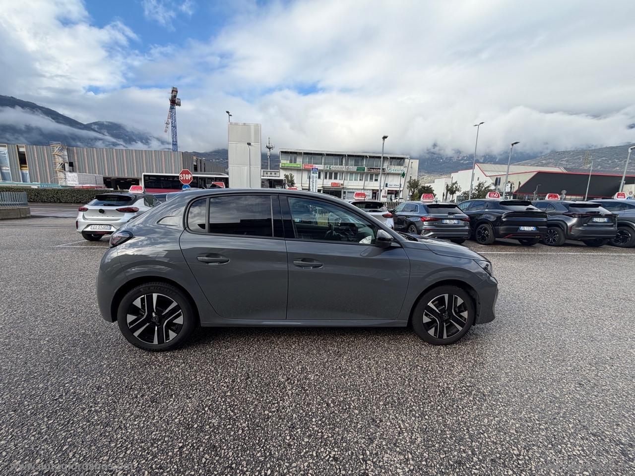 PEUGEOT 208 PureTech 100 S&S 5p. Allure