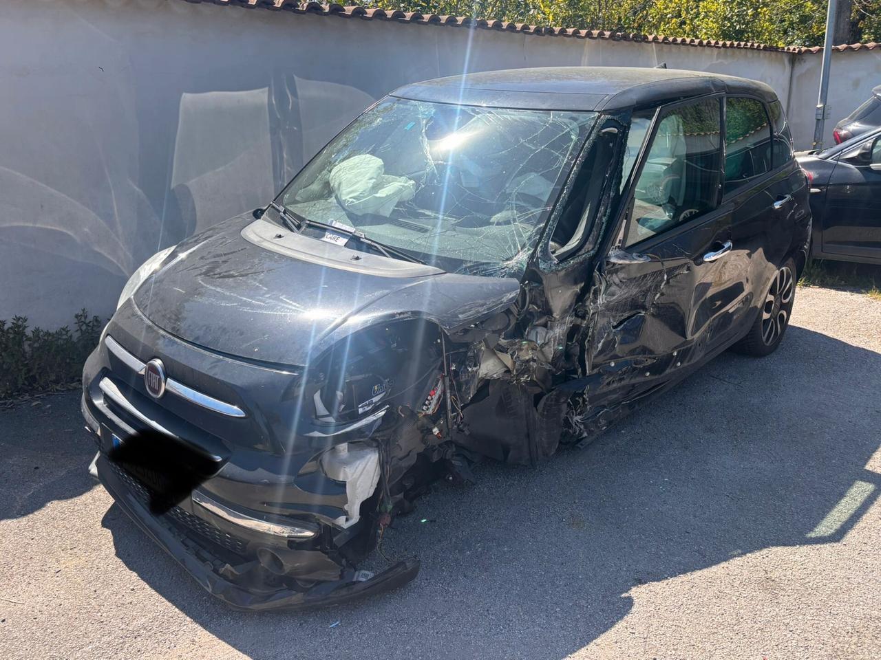 Fiat 500L 1.6 diesel sinistrato - 2020