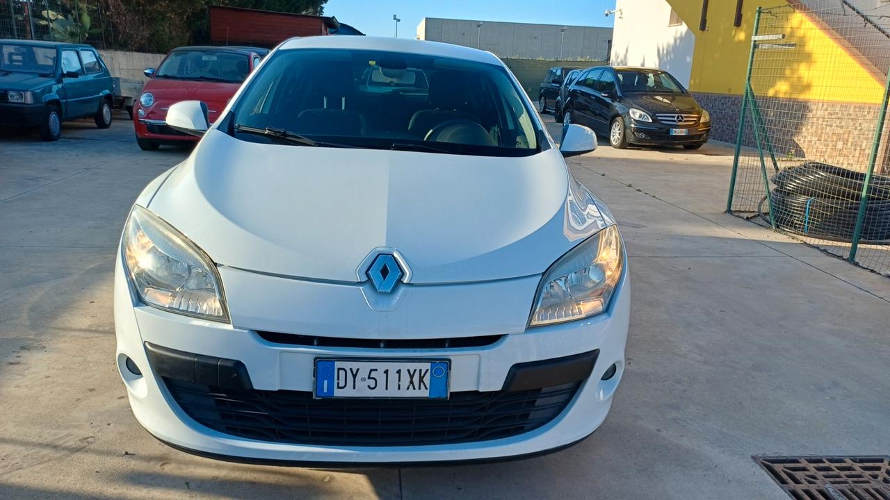 Renault Megane Mégane 1.5 dCi 110CV Dynamique