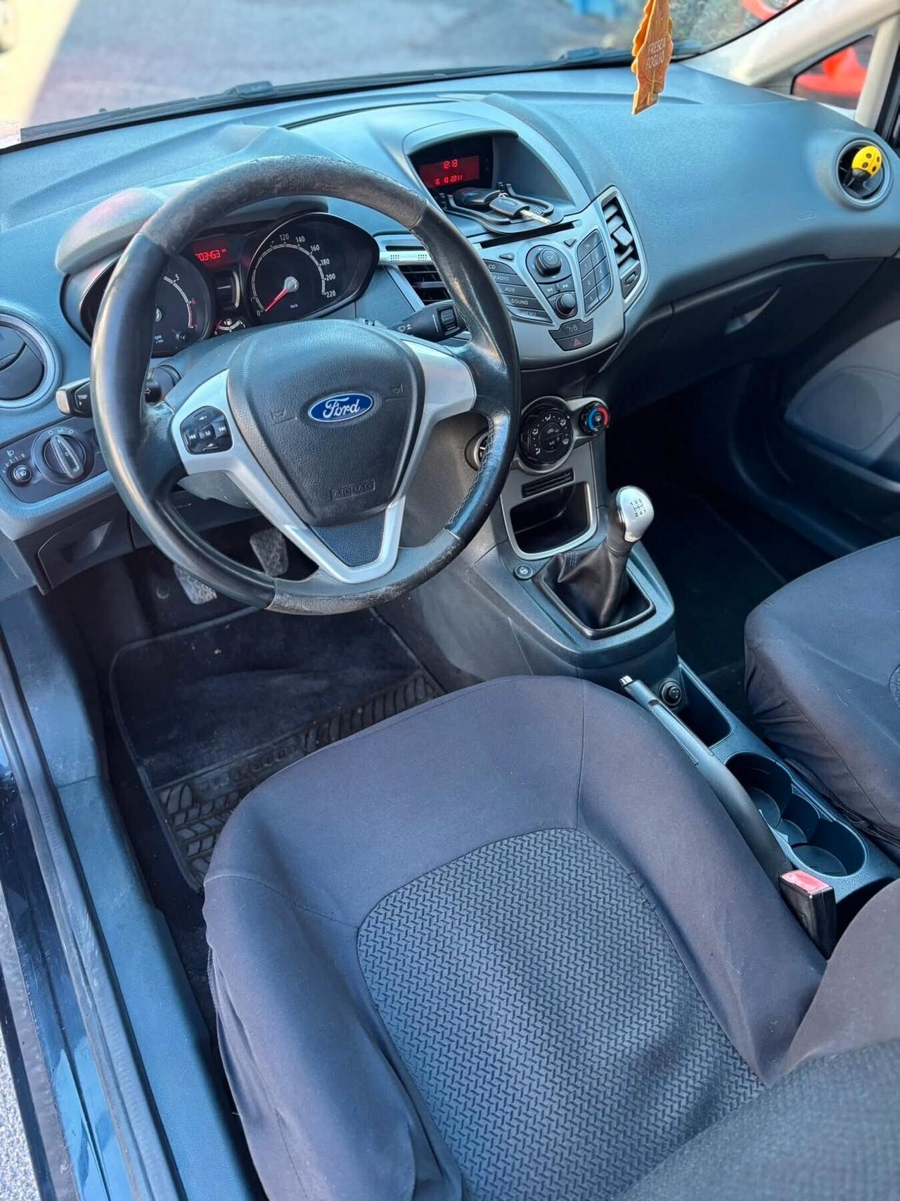 Ford Fiesta 1.4 5 porte Bz.- GPL Titanium NEOPATENTATI