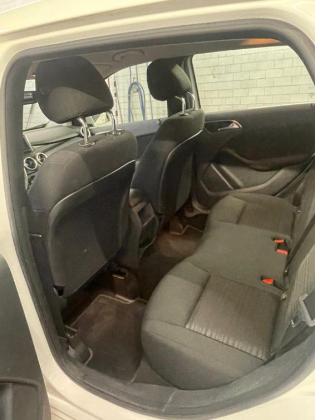 MERCEDES-BENZ B 180 CDI Elegance