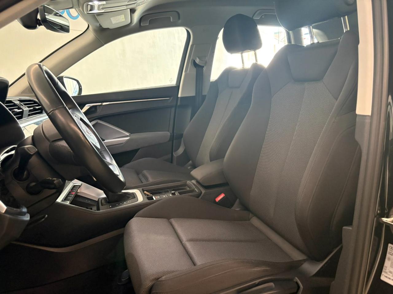 Audi Q3 35 2.0 tdi Business Advanced s-tronic