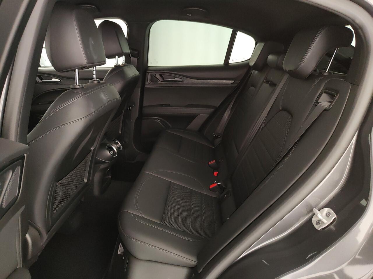 Alfa Romeo Stelvio 2.2 Turbodiesel 160 CV AT8 RWD Sprint