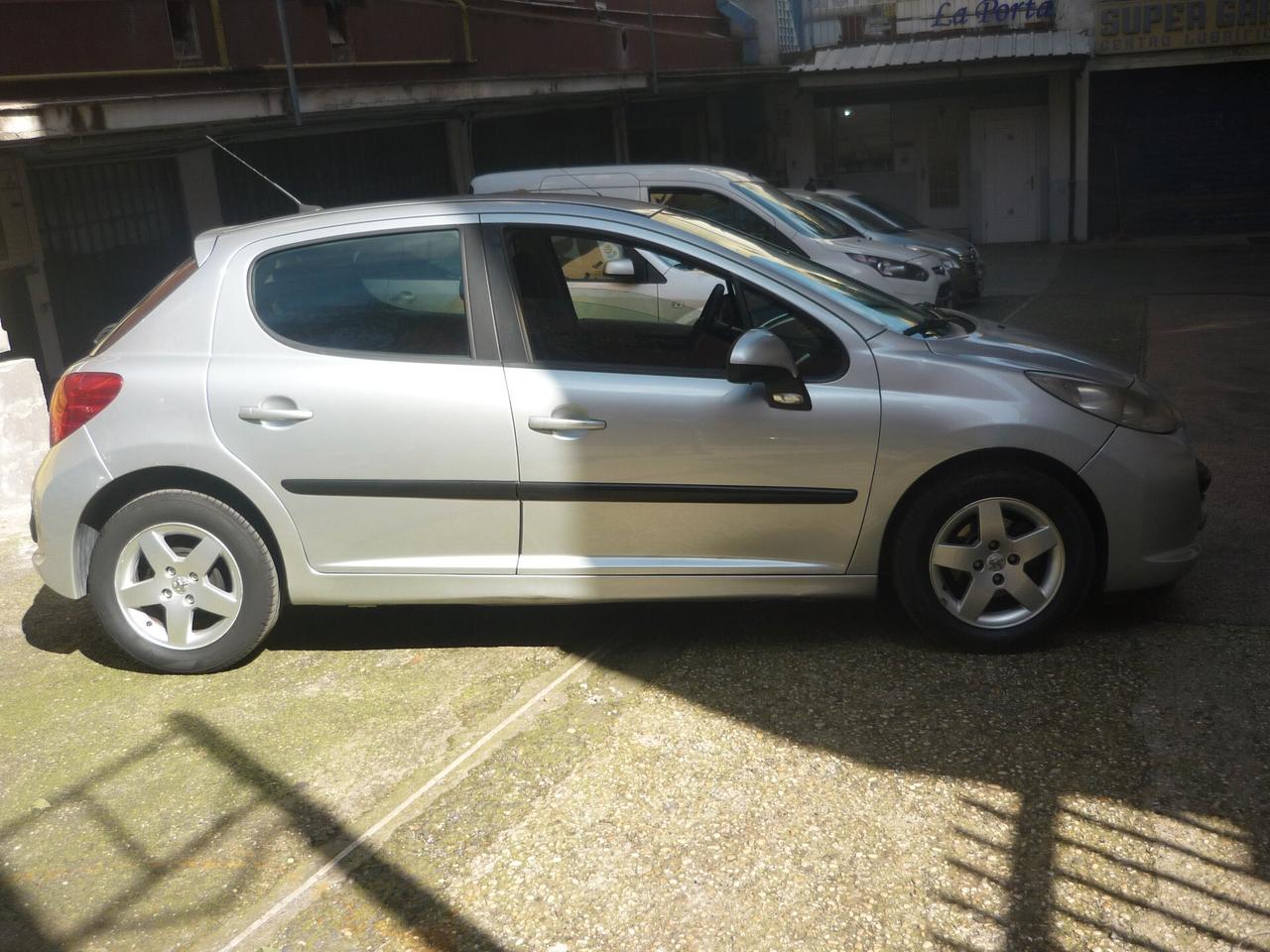 Peugeot 207 1.4 8V 75CV 5p. X Line ECO GPL