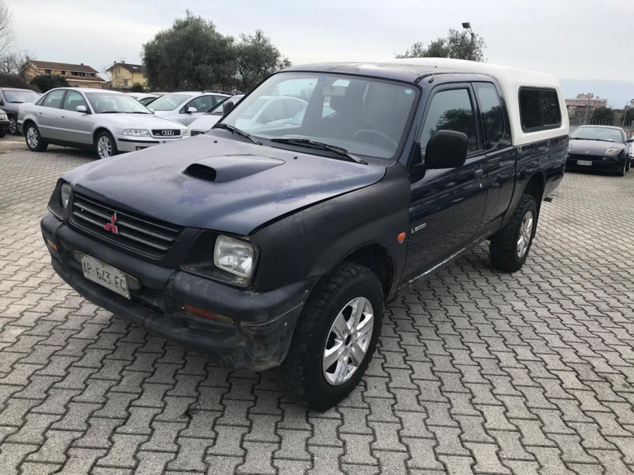 Mitsubishi L200 2.5 TDI 4WD Club Cab Pick-up GLX