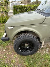 Lada Niva 1.7i cat autovettura 4 p. Con metano