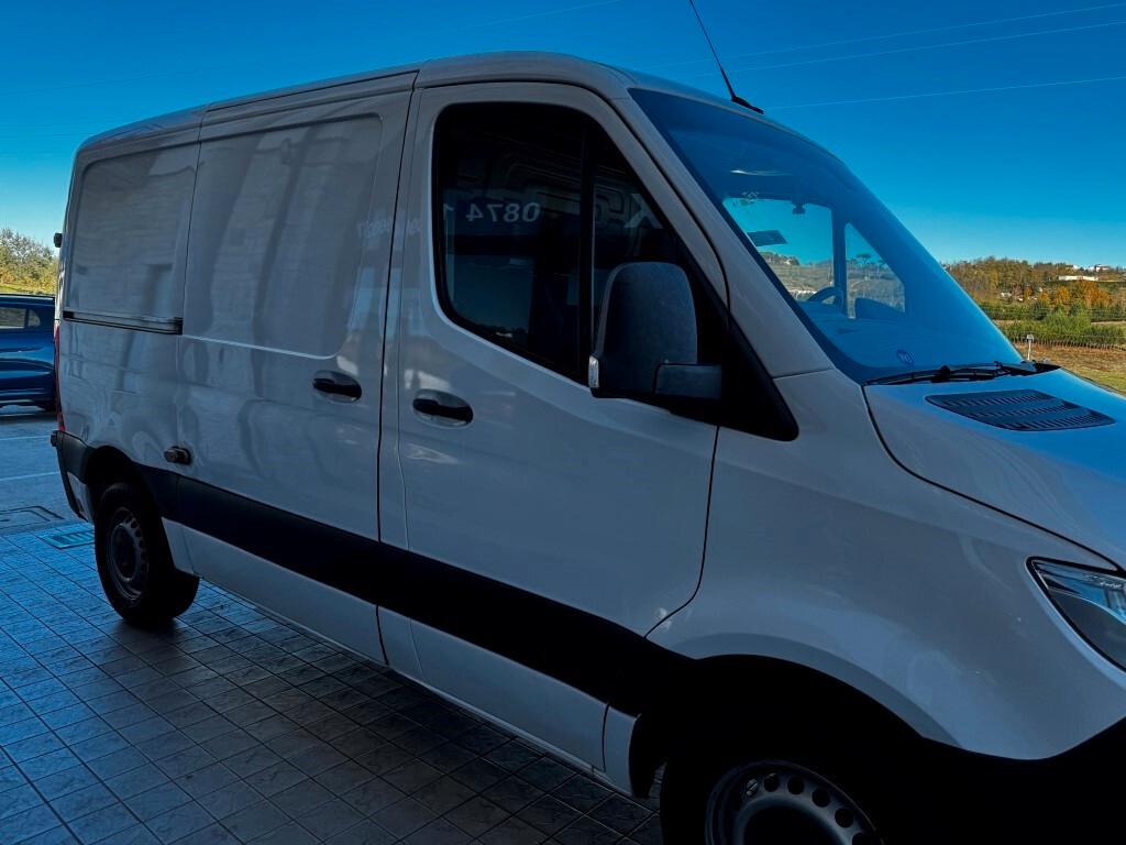 Mercedes-Benz Sprinter Cargo Van