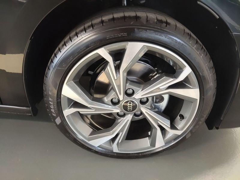 Audi A3 A3 Sedan 1.5 tfsi mhev Business Advanced 116cv s-tronic