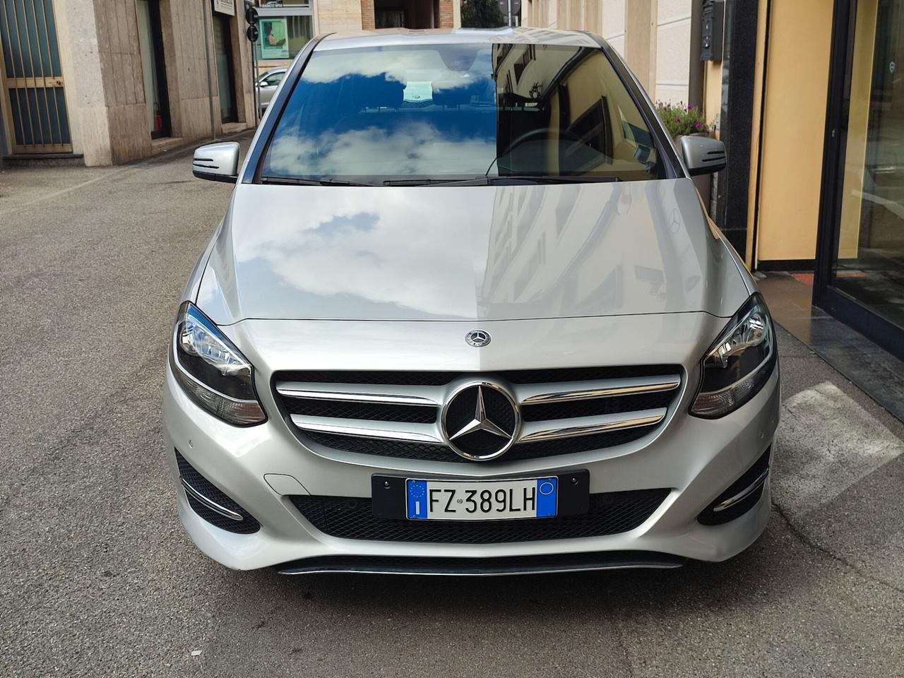 Mercedes-benz B 180 Sport Euro 6 Navi/Led/Sensori/Parc System