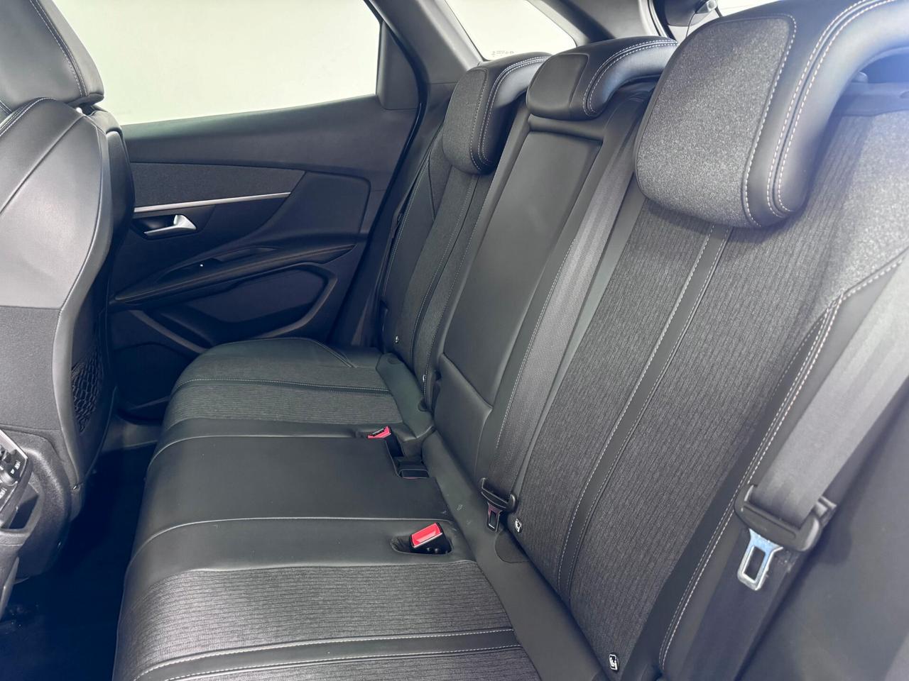 Peugeot 3008 BlueHDi 130-GT LINE-2019-GARANTITA