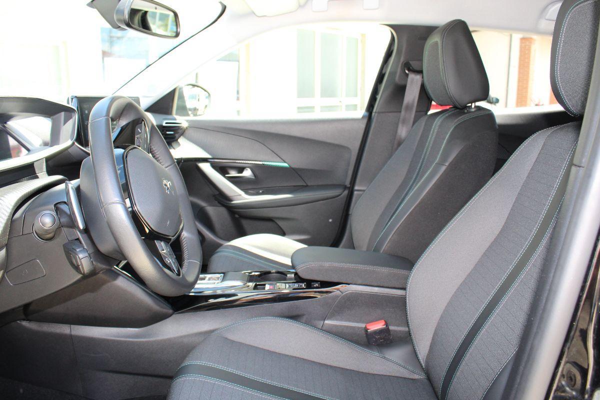 PEUGEOT - 2008 - BlueHDi 130 S&S EAT8 GT Pack