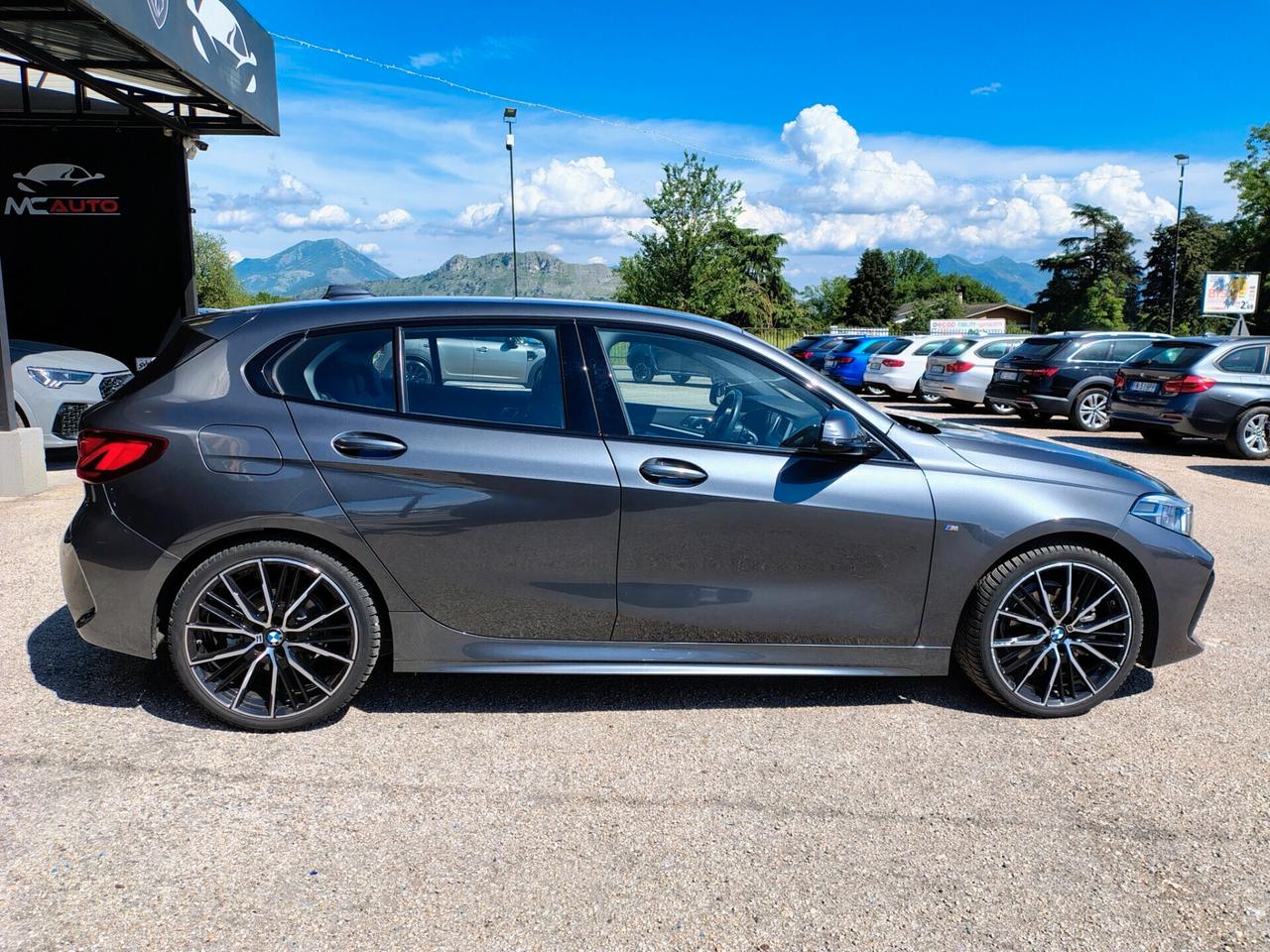 Bmw 116 116d 5p. Msport