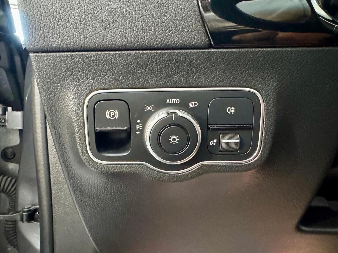 Mercedes B 180D Automatic Sport TETTO 12/2019