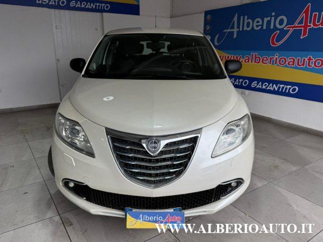 LANCIA Ypsilon 1.2 69 CV 5 porte Platinum