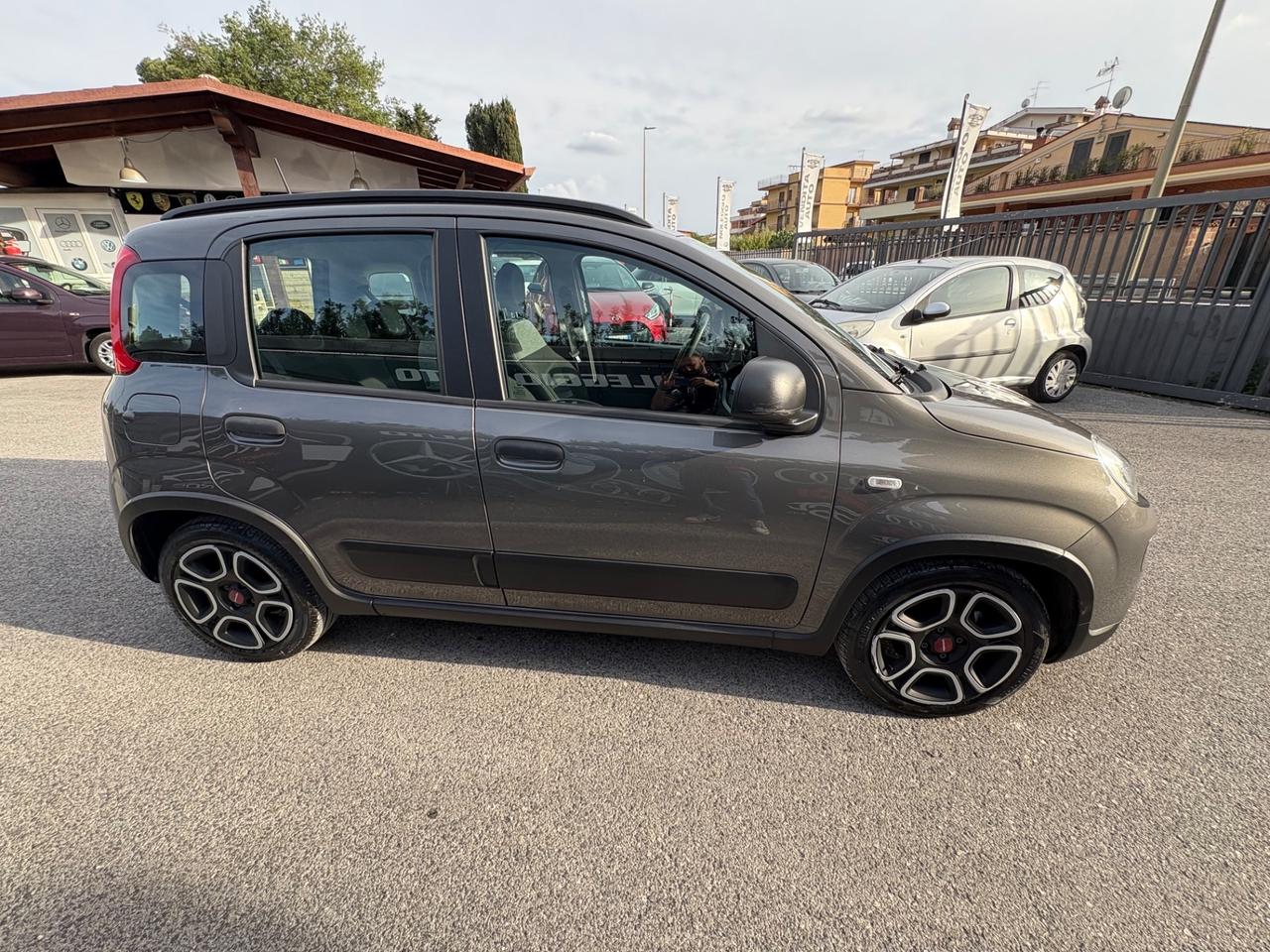 Fiat Panda 1.0 FireFly S&S Hybrid Red