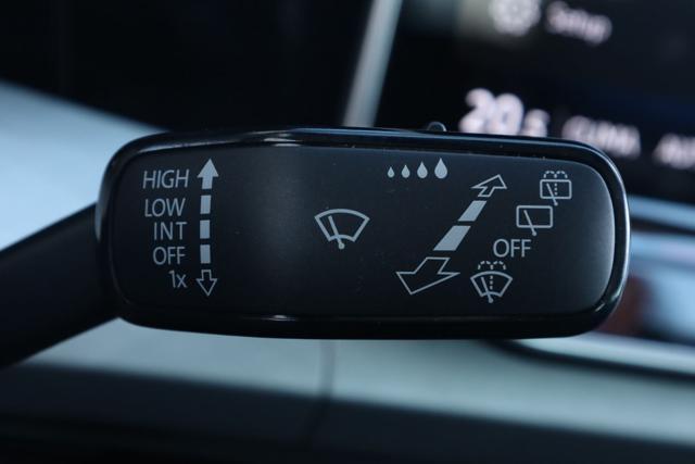 VOLKSWAGEN Golf 2.0 TDI 115 CV SCR Life PREZZO NETTO