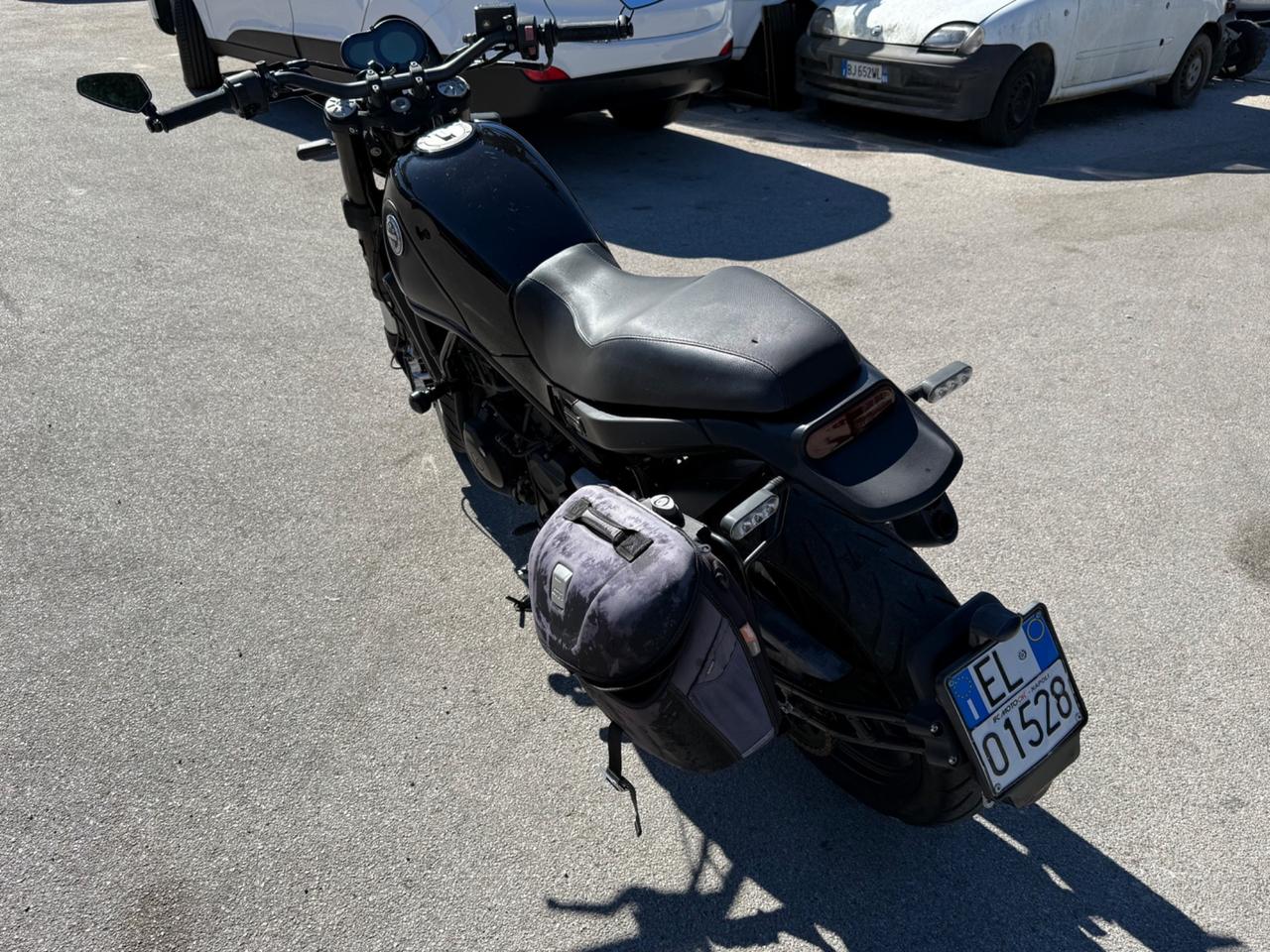 Benelli Leoncino 500