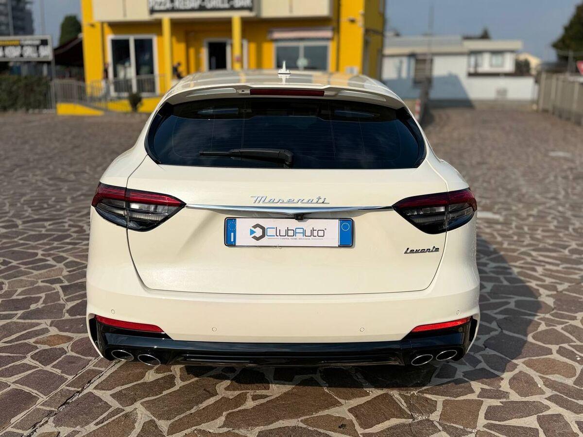 Maserati Levante 3.0 V6 Modena 350cv auto