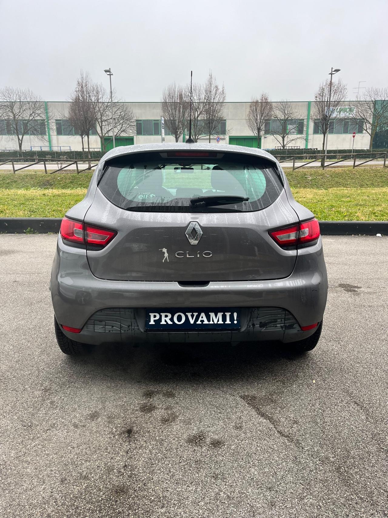 Renault Clio 1.2 75CV Neopatentati