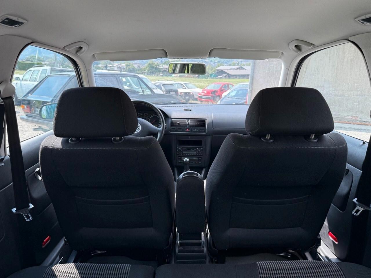 Volkswagen Golf 1.6 16V cat 3 porte Highline
