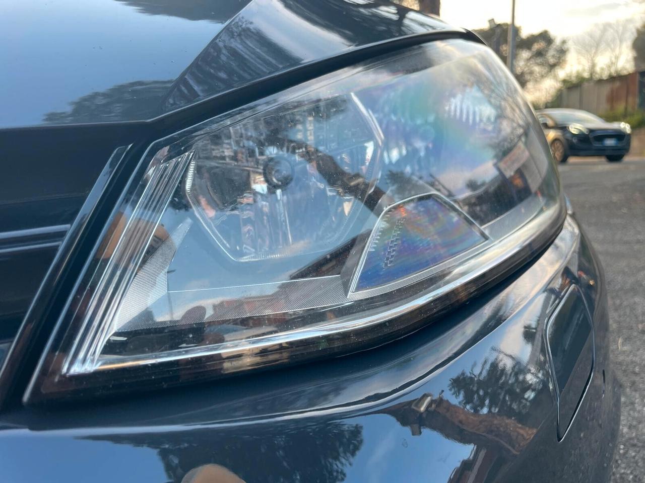 Volkswagen Golf Business 2.0 TDI 5p. Highline BlueMotion Technology